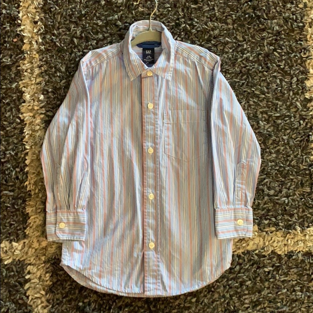 Gap Red White and Blue button up